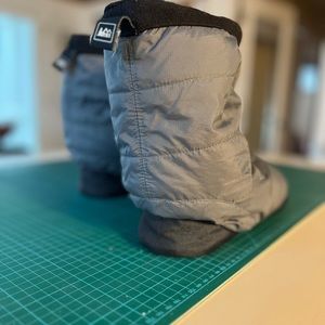 REI Down booties - XL